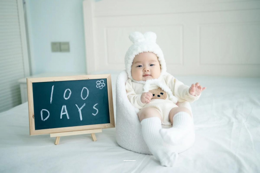 雅安宝宝多大开始攒肚子